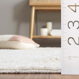 Safavieh Vermont VRM224B Ivory / Beige Area Rug Detail