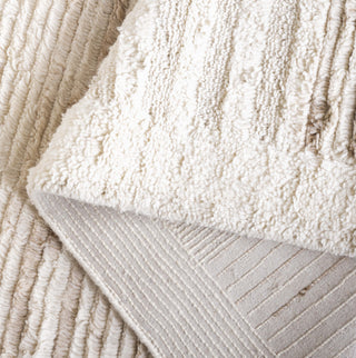 Safavieh Vermont VRM224B Ivory / Beige Area Rug Fold
