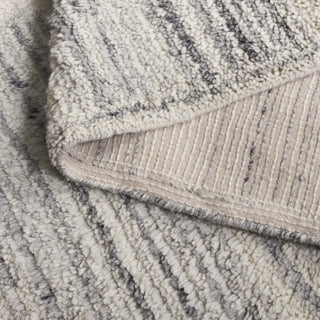 Safavieh Vermont VRM228A Ivory / Grey Area Rug Fold