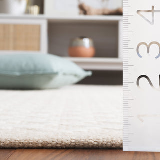 Safavieh Vermont VRM908B Beige / Ivory Area Rug Detail