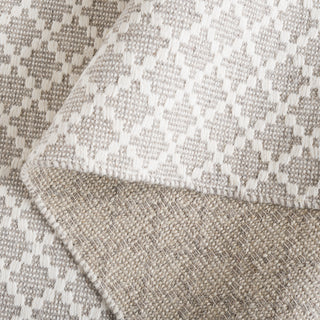 Safavieh Vermont VRM908F Grey / Ivory Area Rug Fold