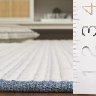 Safavieh Vermont VRM909L Light Blue Area Rug Detail