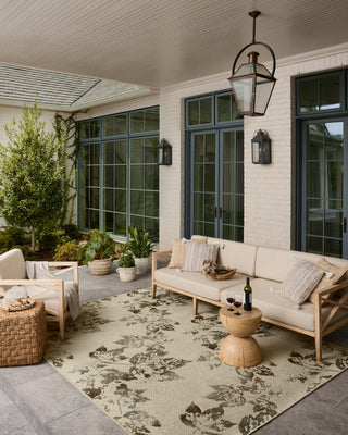 Loloi Saylor SAY-06 Ivory / Bark Area Rug Lifestyle Image Feature