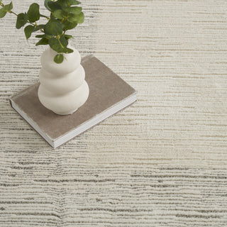 Nourison Santa Cruz SCZ05 Ivory Grey Area Rug Texture