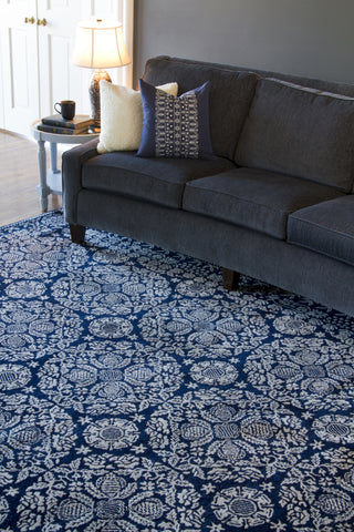 Smithsonian X Surya SMI-2112 Area Rug Roomscene