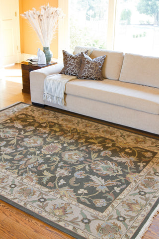 Surya Soumek SMK-74 Area Rug Room Scene Feature