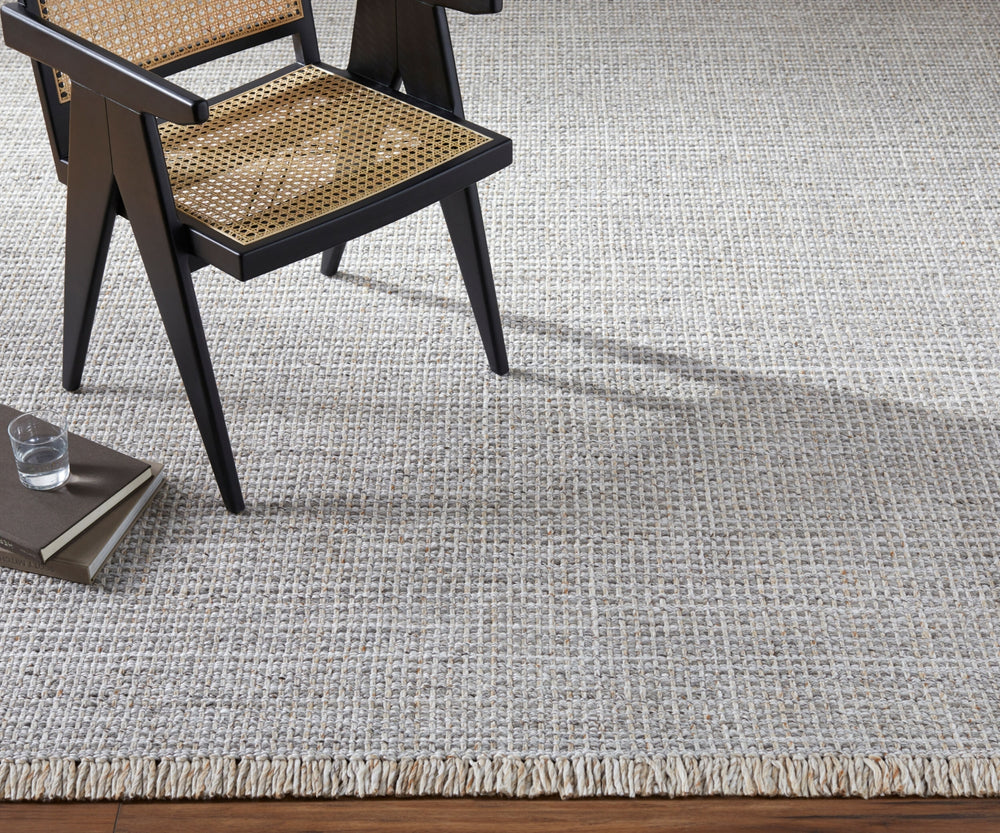 Surya Sara SRU-2302 Area Rug Style Shot Feature