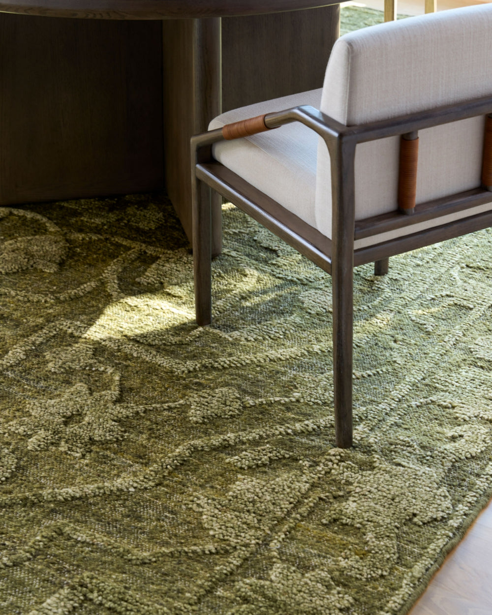 Surya Savannah SVN-2304 Olive Area Rug Style Shot Feature