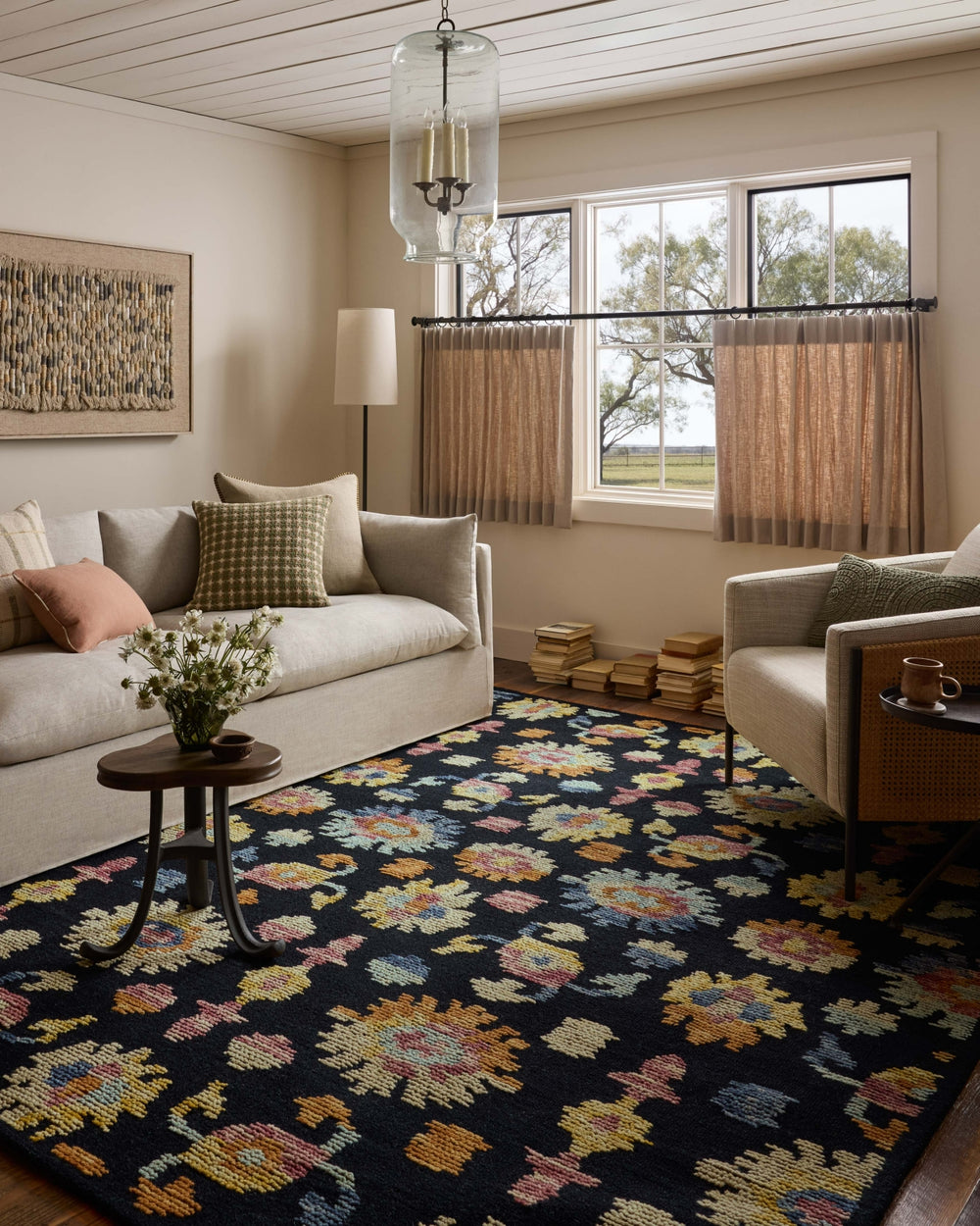 Loloi Tilly TIL-04 Midnight / Multi Area Rug Lifestyle Image Feature