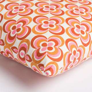 Surya Trudy TRUD-7136 Pink Corner Shot