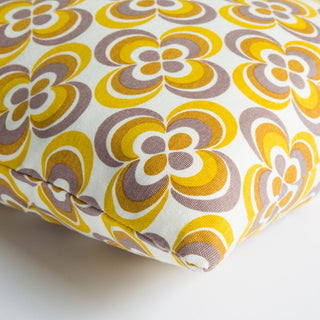 Surya Trudy TRUD-7139 Mustard Corner Shot