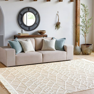 Surya Uttar UTT-2304 Area Rug Room Scene Feature