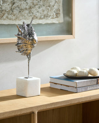 Surya Vitoria VRT-001 Metallic-Silver Style Shot Feature