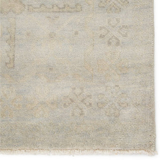 Jaipur Living Eloquent Chival ELQ02 Light Gray/Beige Area Rug - Close Up