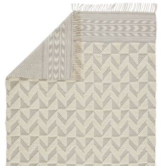 Jaipur Living Maracas Cidra MCS03 Light Gray/Cream Area Rug - Folded Corner