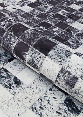 Couristan Prairie Hygee Blocks Coal/Ice Caps Area Rug Detail Image