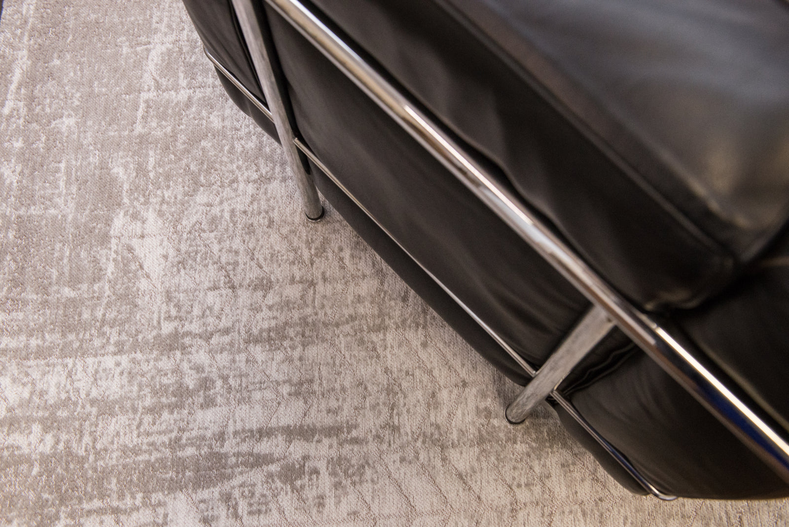 Louis de Poortere Mad Men Jacob's Ladder 8929 White Plains Area Rug ...