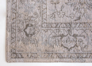 Louis de Poortere Fading World Agra Sur 8948 Antique White Area Rug Corner Shot