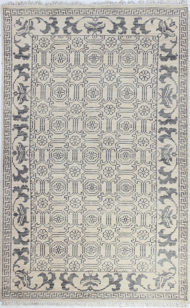 Bashian Artifact A154-AR104 Ivory Area Rug