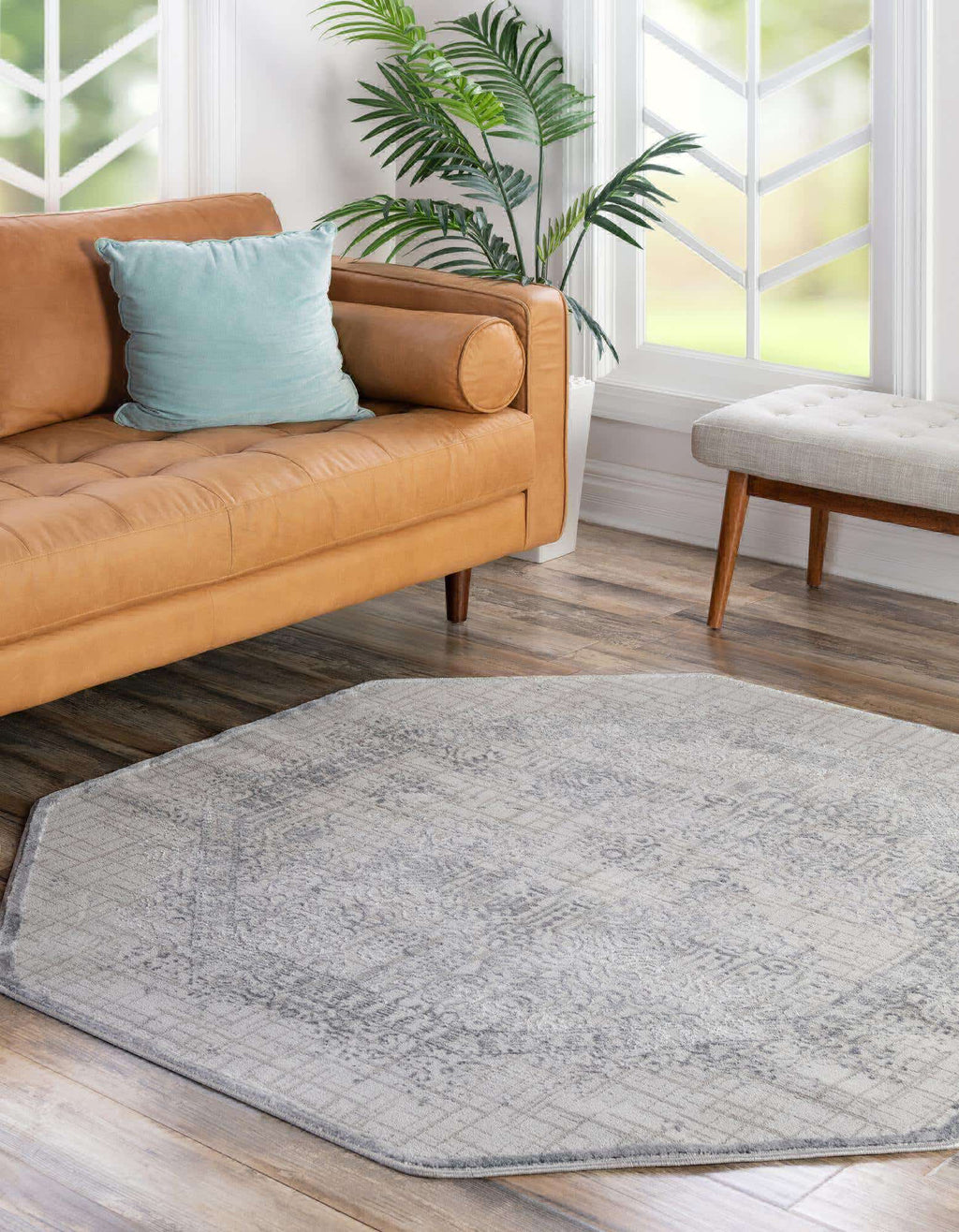Unique Loom Aberdeen T-CHFD2 Gray Area Rug Octagon Lifestyle Image Feature