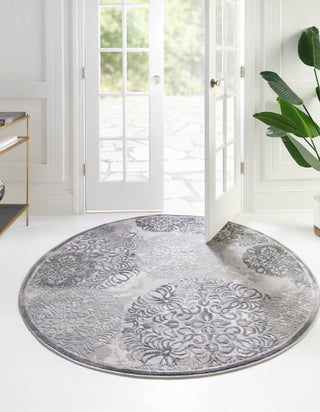 Unique Loom Aberdeen T-CHFD3 Gray Area Rug Round Lifestyle Image