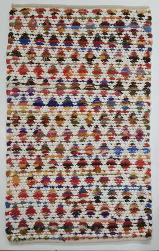 LR Resources Accent 04003 White Hand Woven Area Rug 1'9'' X 2'10''