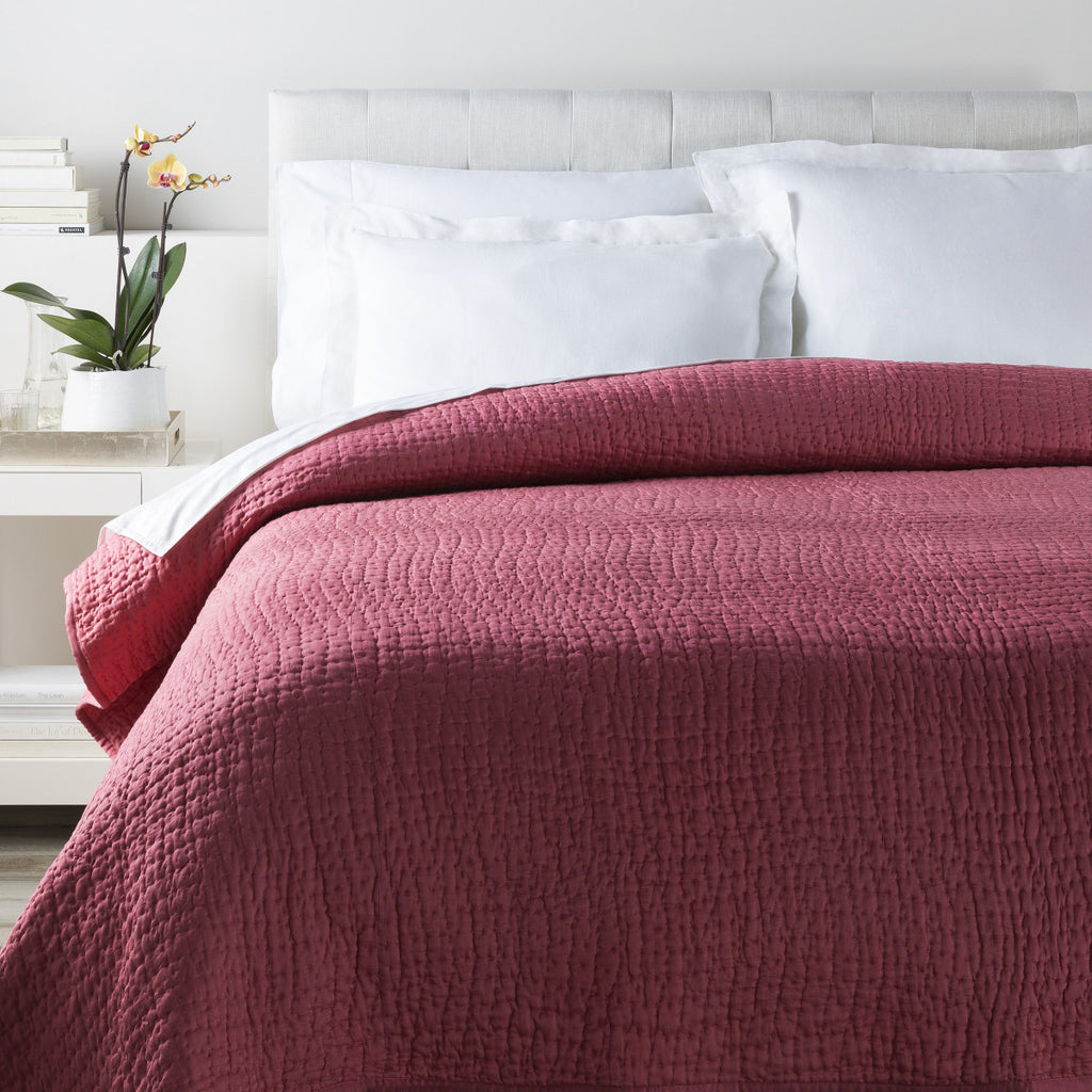 Surya Albany ALB-2000 Red Bedding