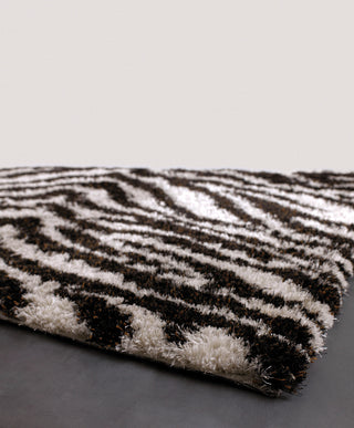 Chandra Amazon AMA-5604 White/Brown/Black Area Rug Corner Shot