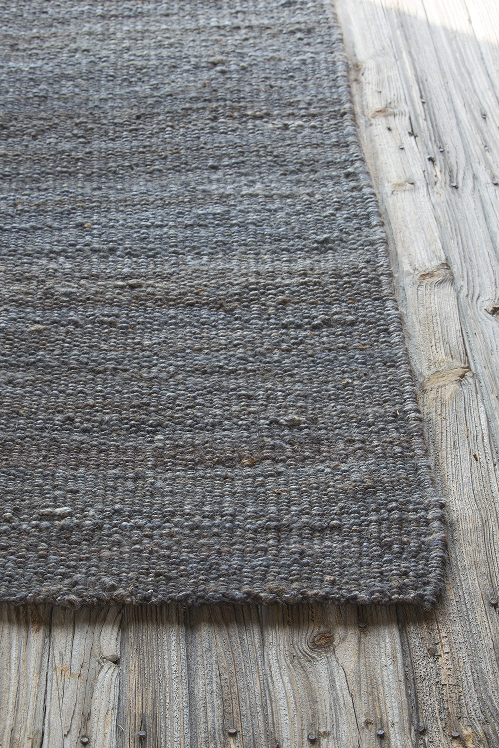 Chandra Amela AME-7705 Area Rug Corner Shot Feature