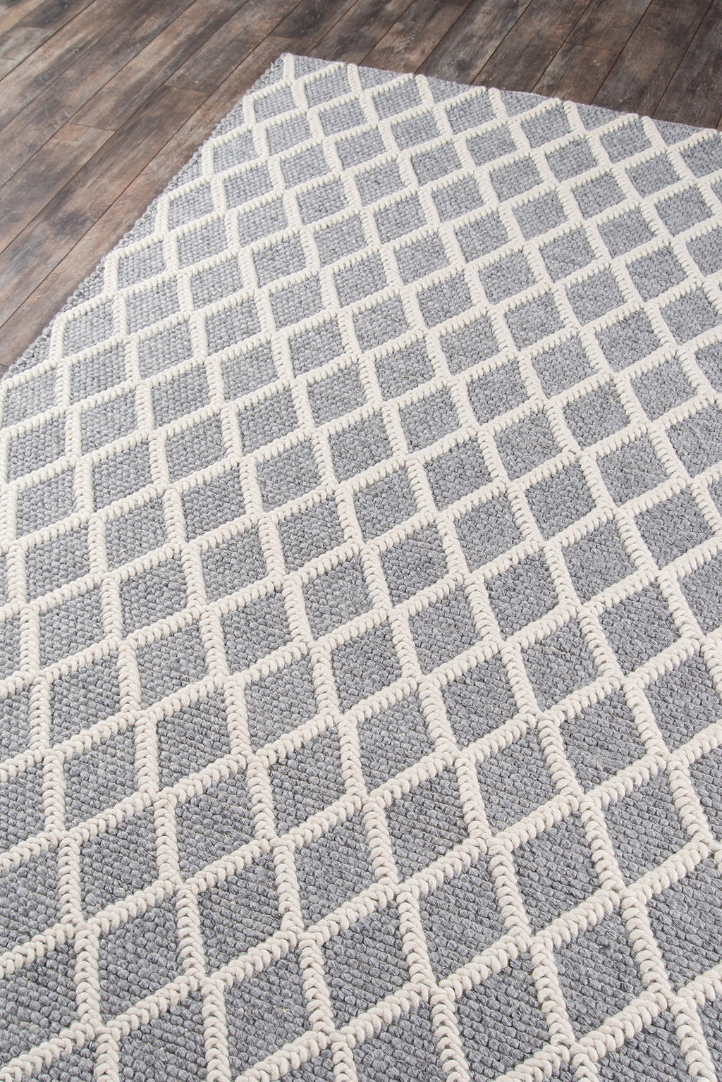 Momeni Andes AND-7 Grey Area Rug Corner Image Feature