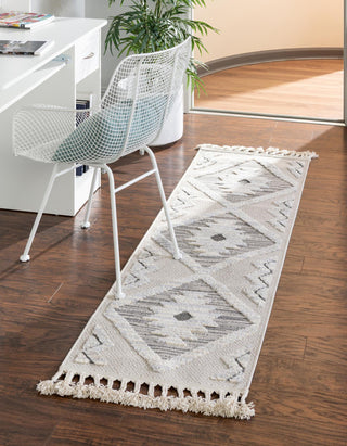 Unique Loom Arlo T-ARLO3 Sandy Beige Area Rug Runner Lifestyle Image