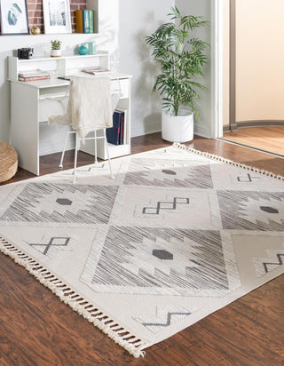 Unique Loom Arlo T-ARLO3 Sandy Beige Area Rug Square Lifestyle Image