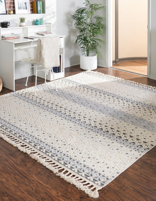 Unique Loom Arlo T-ARLO7 Sandy Beige Area Rug Square Lifestyle Image