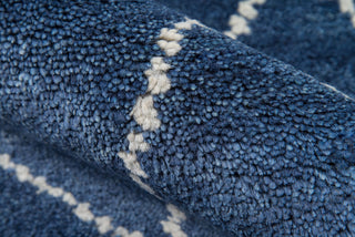 Momeni Atlas ATL-5 Navy Area Rug Detail Shot