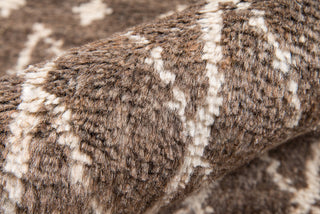 Momeni Atlas ATL-6 Brown Area Rug Detail Shot