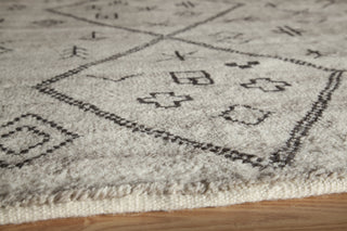 Momeni Atlas ATL-7 Natural Area Rug Closeup