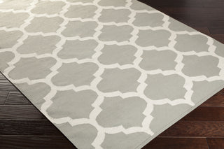 Artistic Weavers Vogue Everly AWLT3004 Area Rug Corner Shot Feature