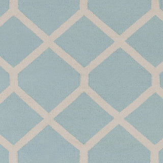 Artistic Weavers Vogue Elizabeth Light Blue/Beige Area Rug Swatch