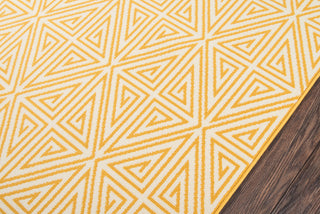 Momeni Baja BAJ-4 Yellow Area Rug Closeup