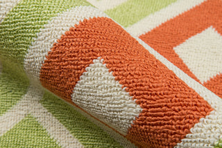 Momeni Baja BAJ-7 Green Area Rug Detail Shot