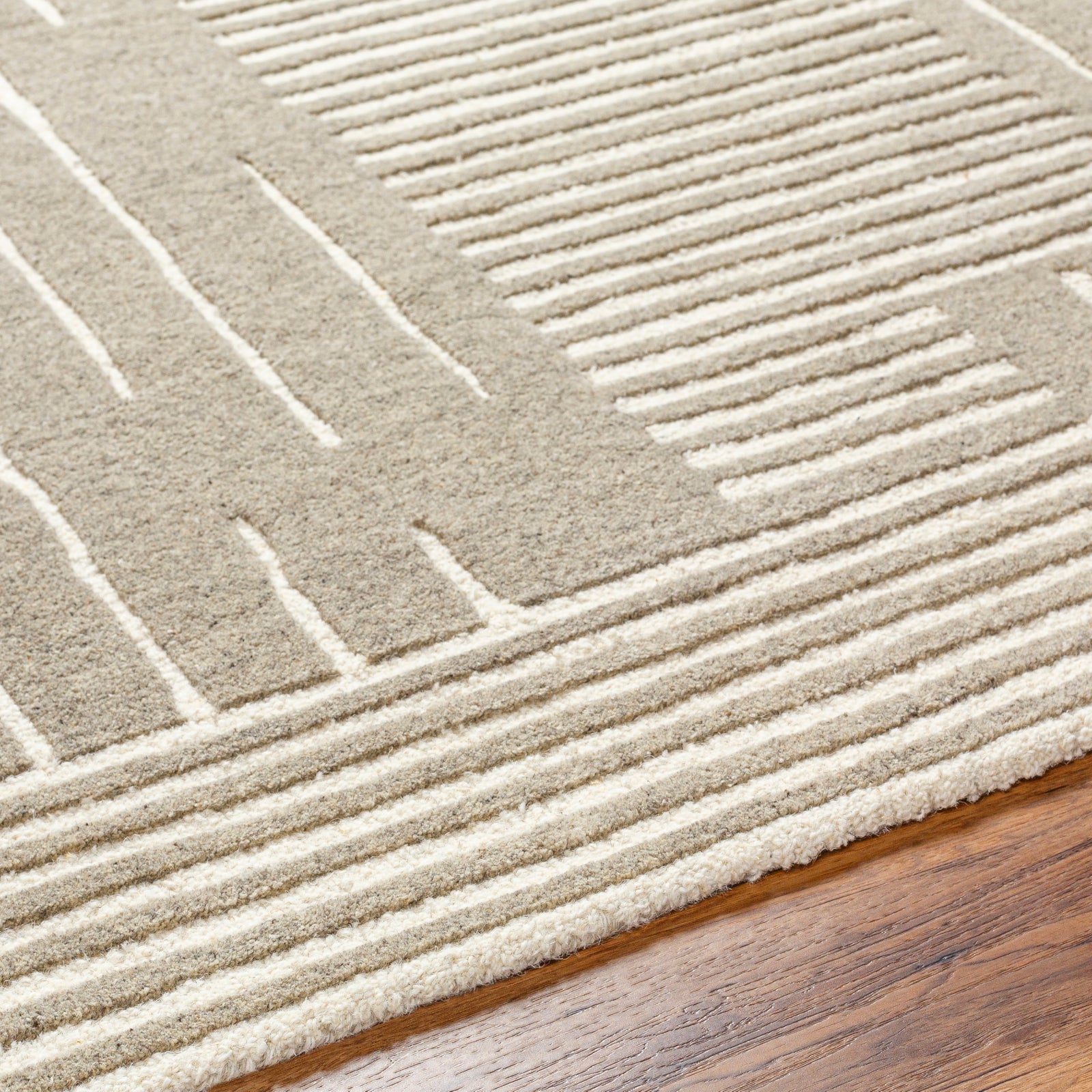 Livabliss Brook BKO-2310 Area Rug – Incredible Rugs and Decor