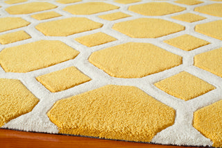 Momeni Bliss BS-11 Gold Area Rug Closeup