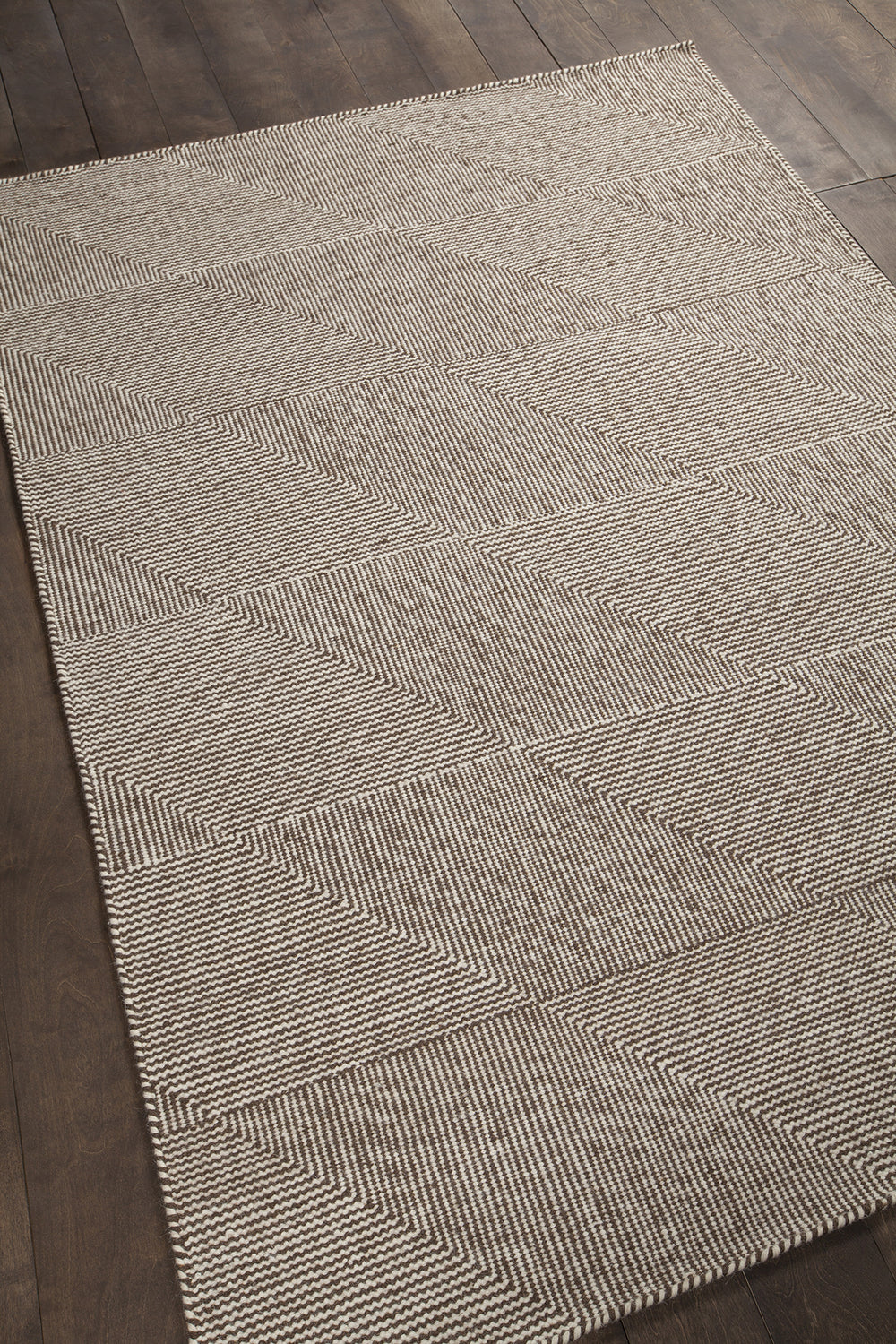 Chandra Bristol BRI-35808 Area Rug  Feature