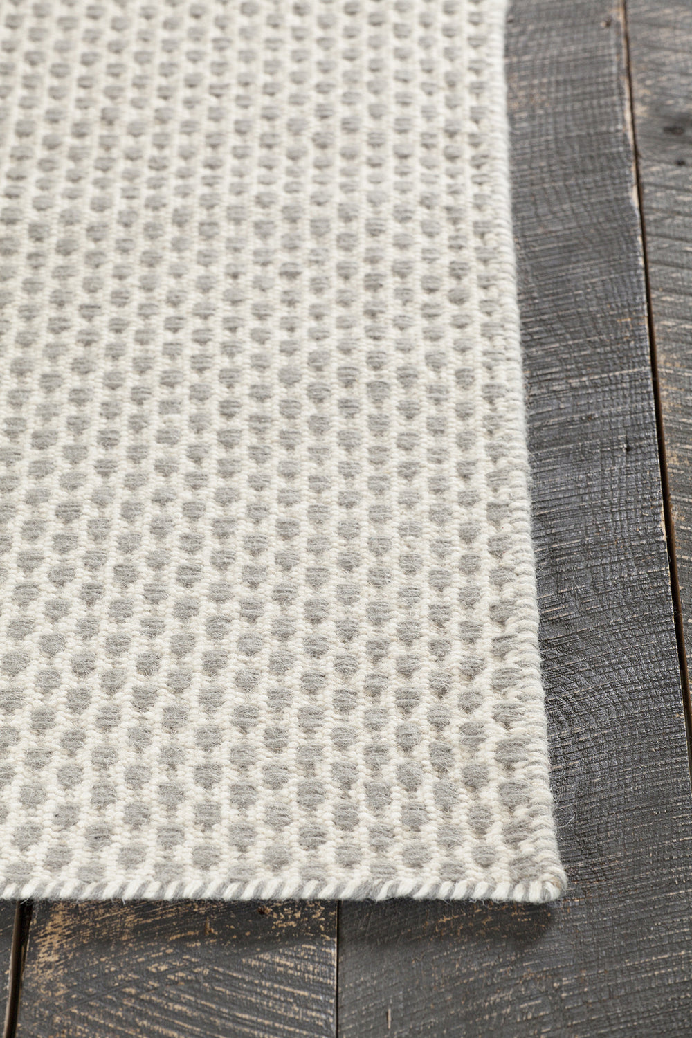 Chandra Bristol BRI-35809 Area Rug Corner Shot Feature