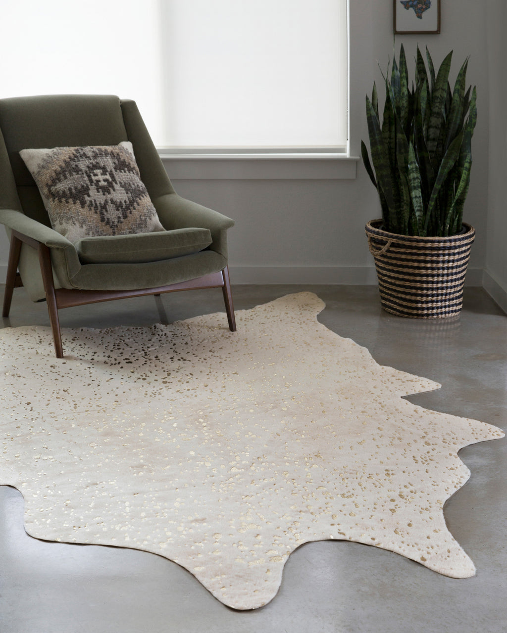 Loloi II Bryce BZ-08 Ivory/Champagne Area Rug Room Image Feature