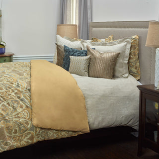 Rizzy BT1807 Rosmond Heights Gold Bedding Lifestyle Image