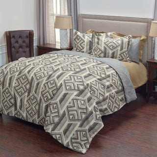 Rizzy BT1977 Tacton Spur Gray Bedding Lifestyle Image