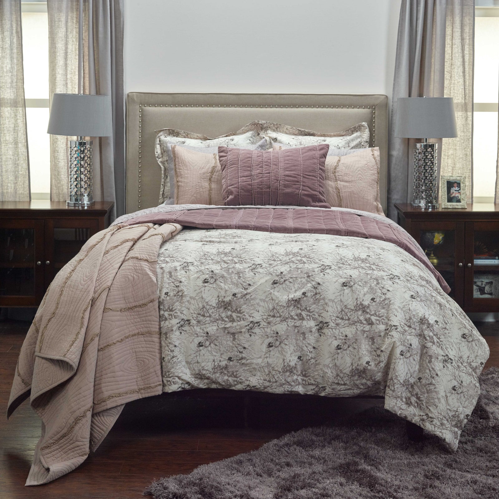Rizzy BT3008 Vintage Butterfly Tan Bedding main image