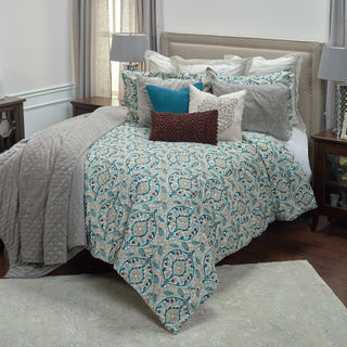 Rizzy BT3183 D'Vine Green Bedding Lifestyle Image