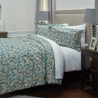 Rizzy BT3183 D'Vine Green Bedding Lifestyle Image